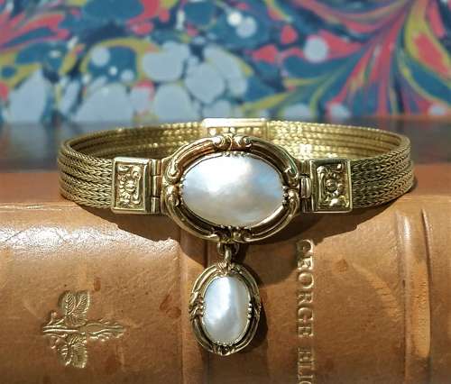 Antique French gold and pearl bracelet circa 1830