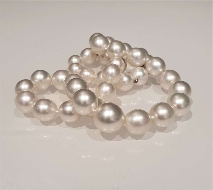 South sea cultured pearl necklace 11mm to 15mm