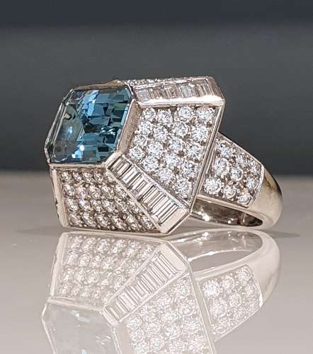 Aquamarine and diamond ring
