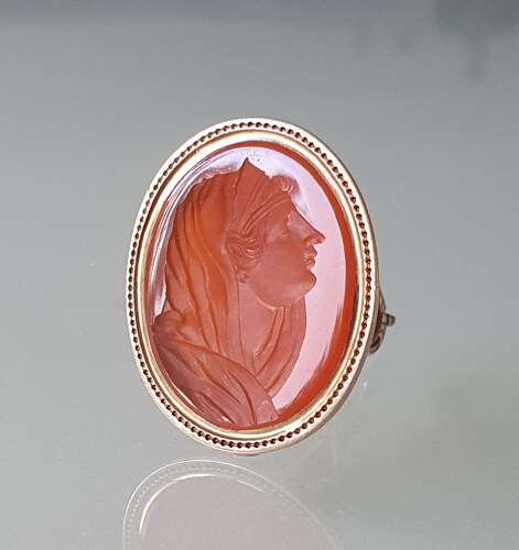 Gold fob seal with intaglio of a classical female head