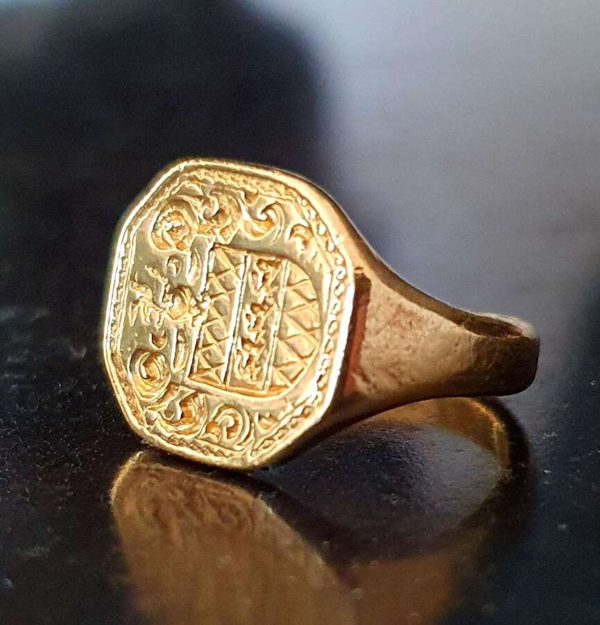 The Totteshurst ring c.1550