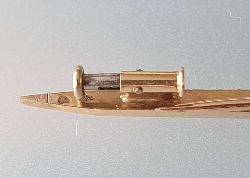 Hermes 18ct gold clou pin brooch